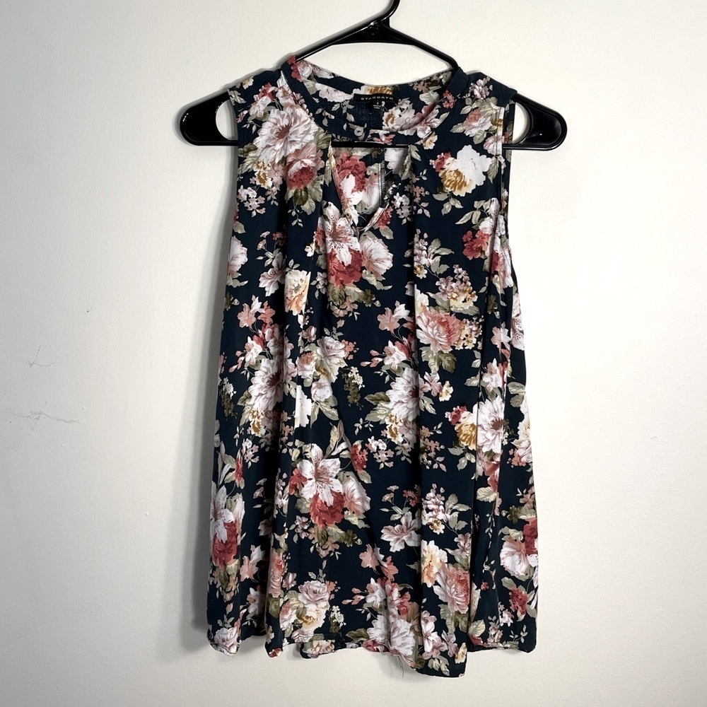 Staccato floral keyhole women’s summer rayon top comfortable casual lightweight